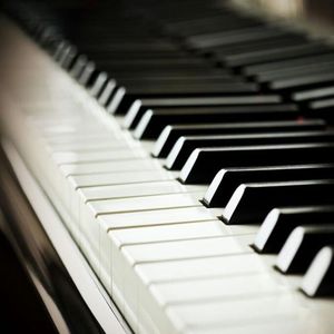 亚洲AV㊙️无码一区白分峰美
